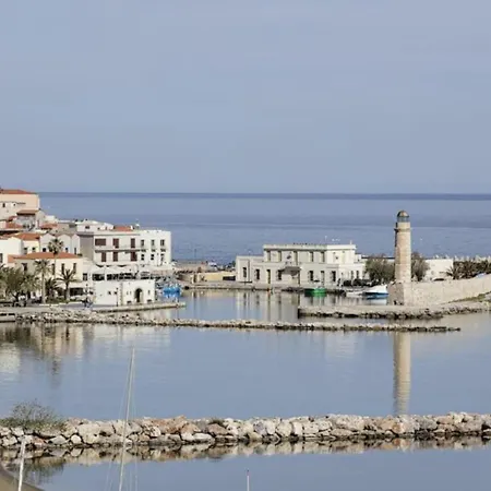 Marina * Rethymno (Crete)